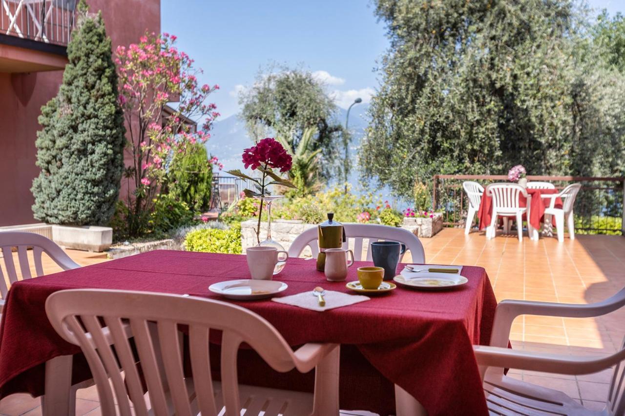 Residence Villa Al Lido Brenzone sul Garda Exterior photo